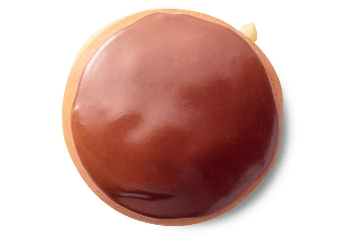 Dona Krispy Kreme rellena de crema pastelera con glaseado de chocolate